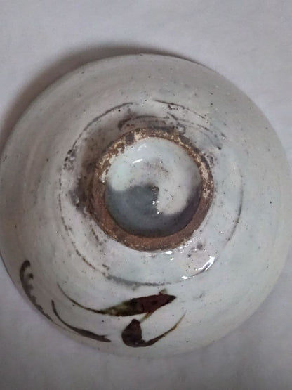Kusumura Ware Kohiki Tetsu-e Chawan — Yanagira Katsushige, Izumo, Abstract Iron Motif, Tomobako