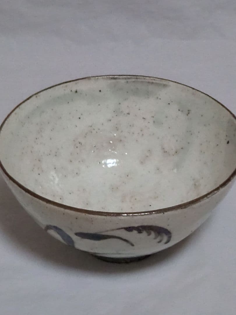 Kusumura Ware Kohiki Tetsu-e Chawan — Yanagira Katsushige, Izumo, Abstract Iron Motif, Tomobako