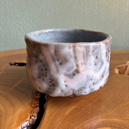 Shino Ware Tea Bowl Odai Yama — White Iron-Spot Chawan, Signed Box