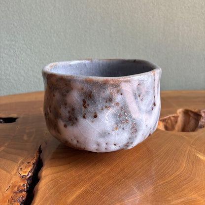 Shino Ware Tea Bowl Odai Yama — White Iron-Spot Chawan, Signed Box