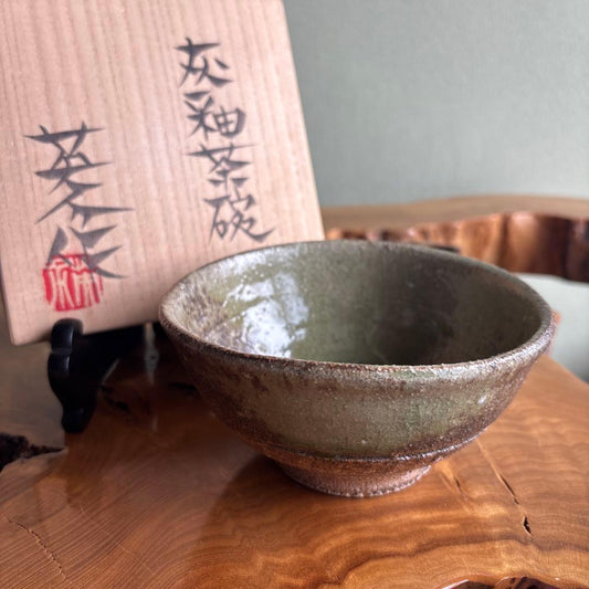 Kamiya Eisuke | Ash Glaze Matcha Bowl | Deep Green-Brown Natural Variation