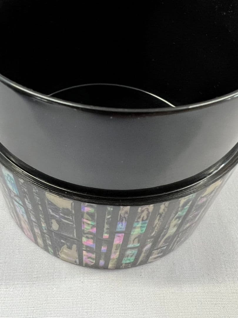 Raden Mother-of-Pearl Chrysanthemum Naka-Tsugi by Kitajima Shoho — Iridescent Shell Mosaic Tea Caddy