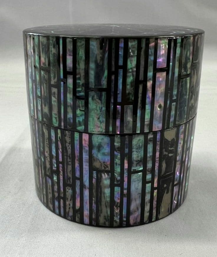 Raden Mother-of-Pearl Chrysanthemum Naka-Tsugi by Kitajima Shoho — Iridescent Shell Mosaic Tea Caddy