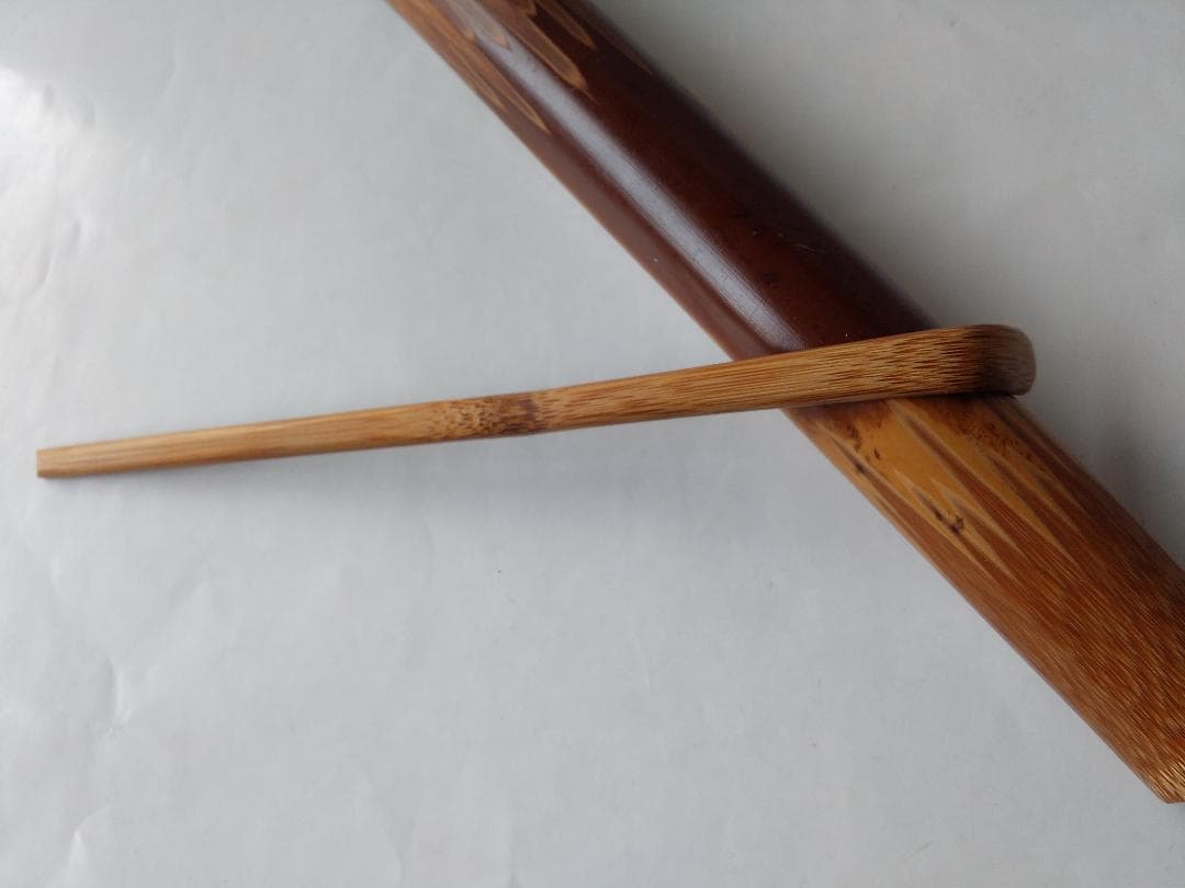 Susudake Chashaku Tea Scoop — Named 'Buji' by Zen Master Fujii Seido, Carved by Soryo | Smoked Bamboo, Tomobako