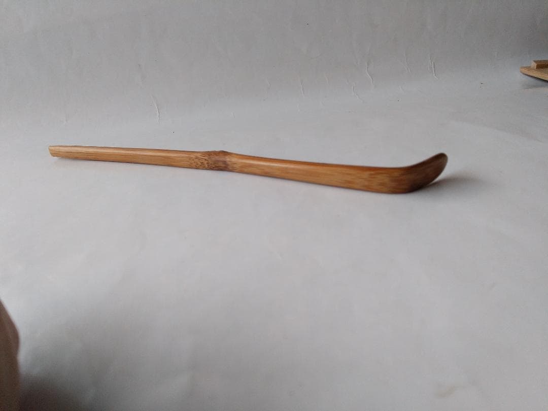 Susudake Chashaku Tea Scoop — Named 'Buji' by Zen Master Fujii Seido, Carved by Soryo | Smoked Bamboo, Tomobako