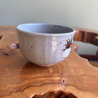 Rakuzan Kiln Iro-e Rooster Matcha Bowl - Japanese Crackle Glaze Chawan
