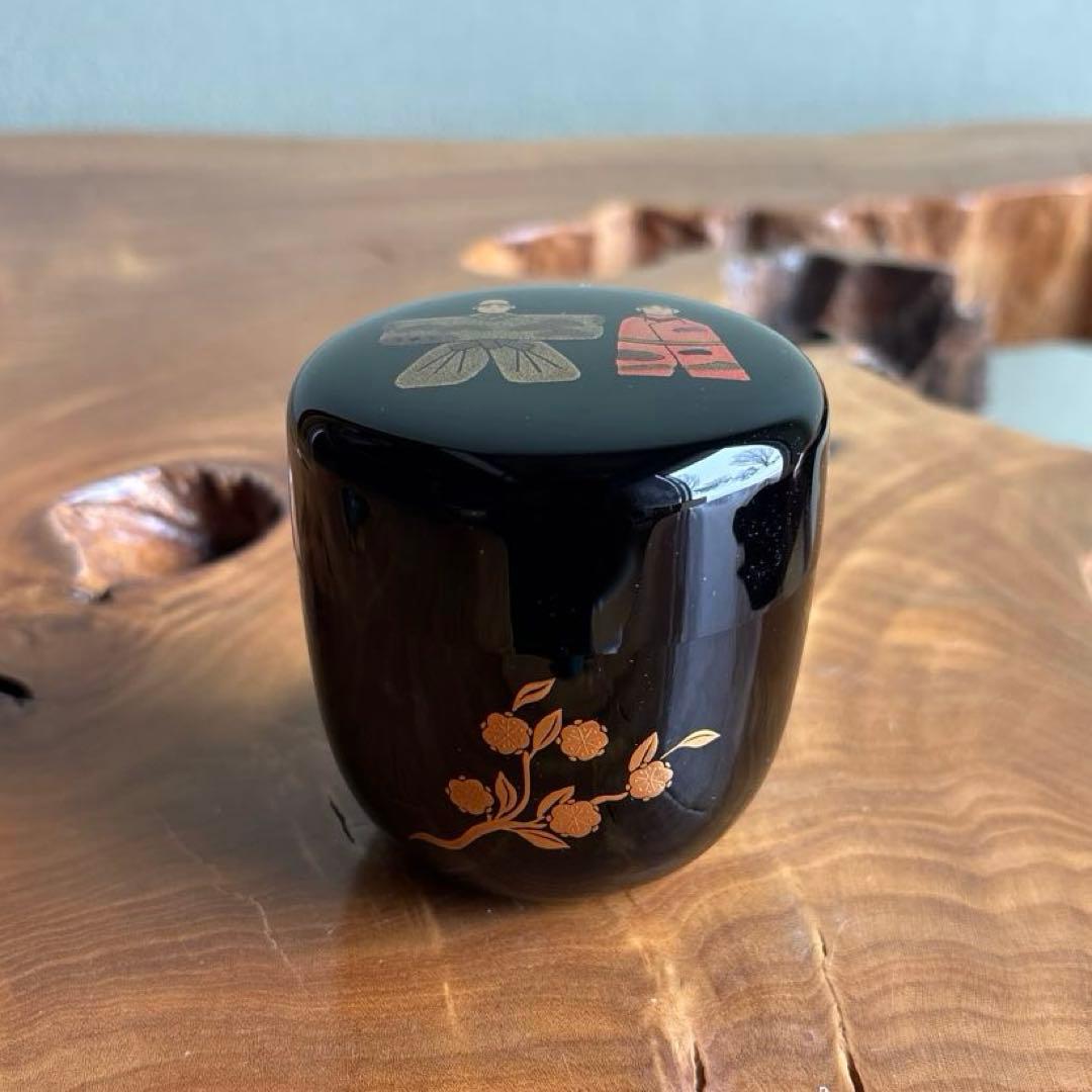 Chū-Natsume Tachi-bina Maki-e Tea Caddy – Standing Hina Dolls – Izutsu Kansai – Plum Blossom – Japan