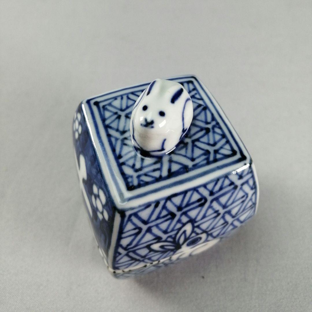 Shoami Rabbit Zodiac Hexagonal Kogo Blue White Sometsuke Incense Container
