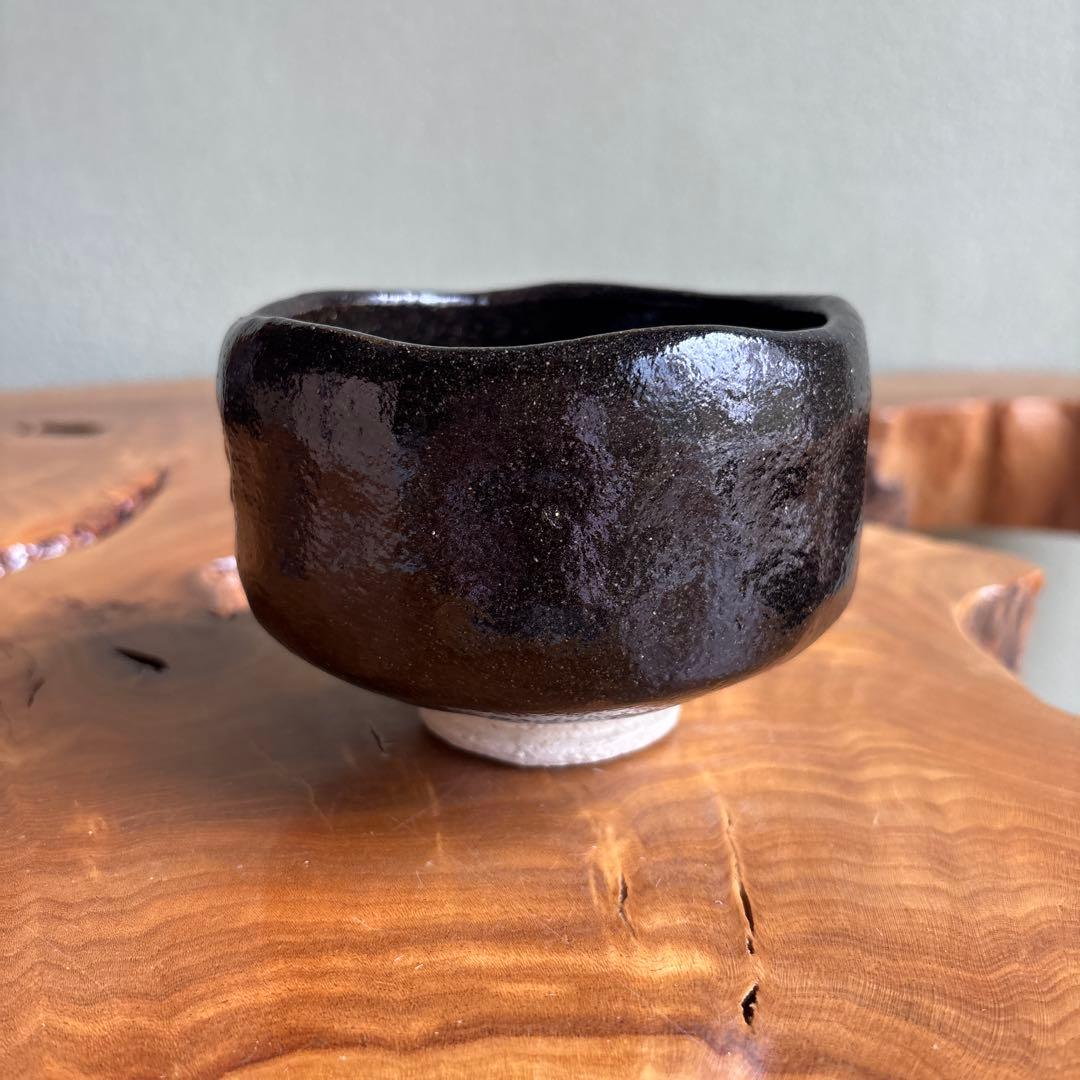 Kuro-Raku Chawan 'Saru' — Gold Zodiac Calligraphy by Kawasaki Waraku