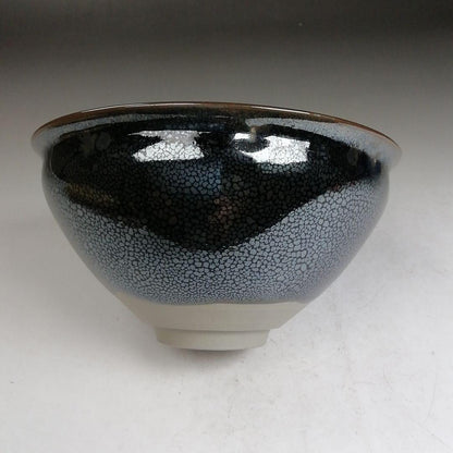 Yuteki Tenmoku Tea Bowl in Takatori Ware by Kamei Miraku (Masahisa)