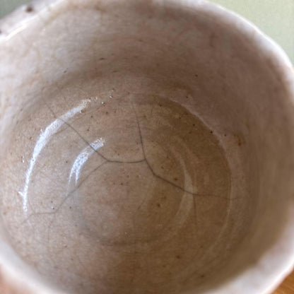 Shino Tea Bowl 'Tamauki' - Japanese Mino Shino Chawan with Milky White Glaze Kamehada and Signed Box