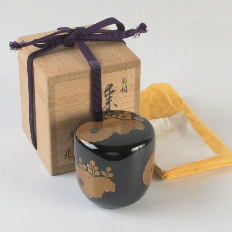 Wajima Lacquer Natsume Tea Caddy — Kikukiri Maki-e with Raden Inlay | Mokudai Soho | Tomobako