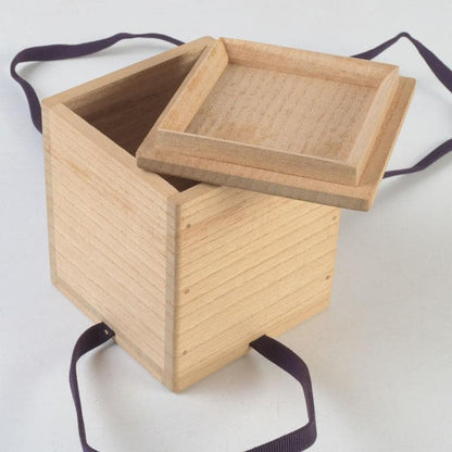 Wajima Lacquer Natsume Tea Caddy — Kikukiri Maki-e with Raden Inlay | Mokudai Soho | Tomobako