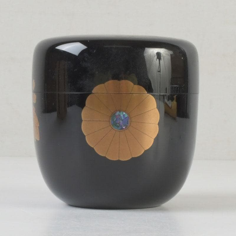 Wajima Lacquer Natsume Tea Caddy — Kikukiri Maki-e with Raden Inlay | Mokudai Soho | Tomobako