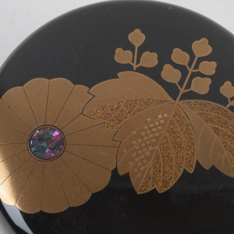 Wajima Lacquer Natsume Tea Caddy — Kikukiri Maki-e with Raden Inlay | Mokudai Soho | Tomobako