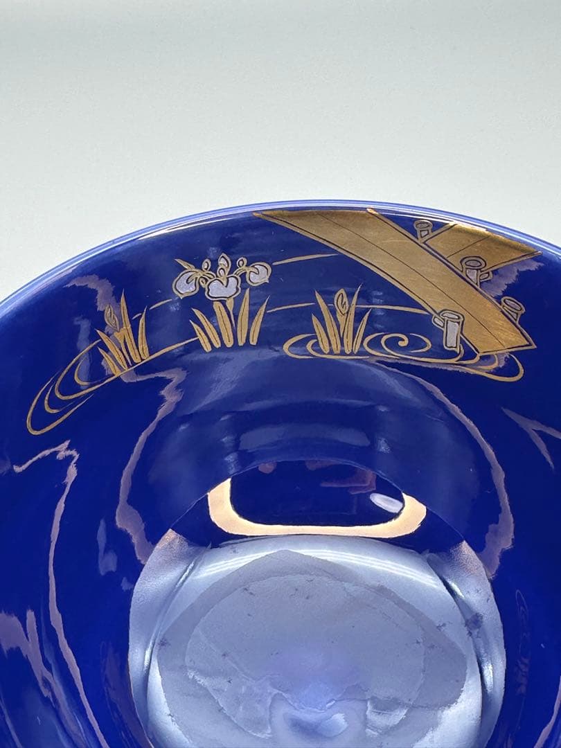 Nakamura Suiran Yatsuhashi Chawan — Cobalt Blue Gold Iris Bridge Tea Bowl, Tomobako