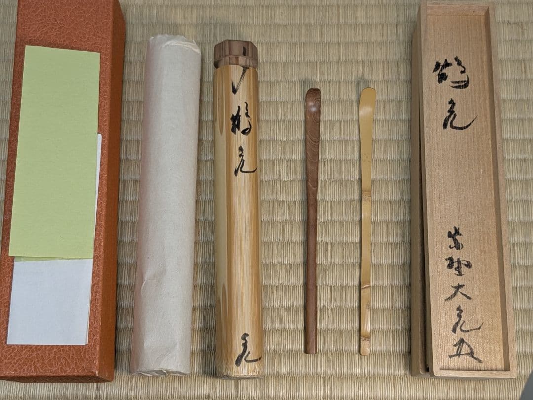 Tachibana Daikame Chashaku Pair Tsurukame Mei Three-Node Bamboo Tea Scoop Daitokuji