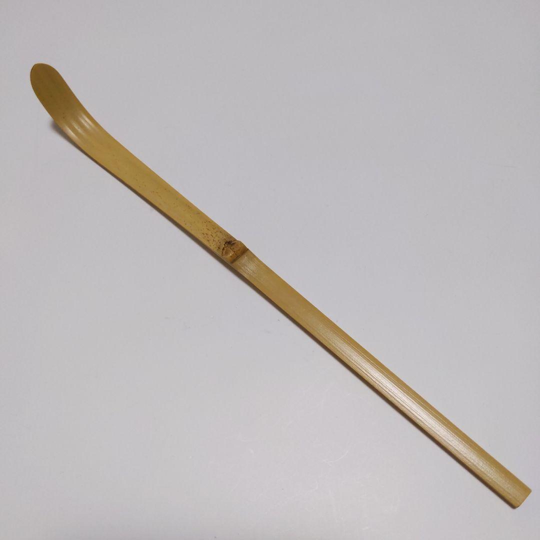 Kajitsu White Bamboo Tea Scoop - Chashaku by Sochiku with Tomobako