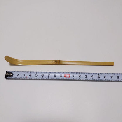 Kajitsu White Bamboo Tea Scoop - Chashaku by Sochiku with Tomobako