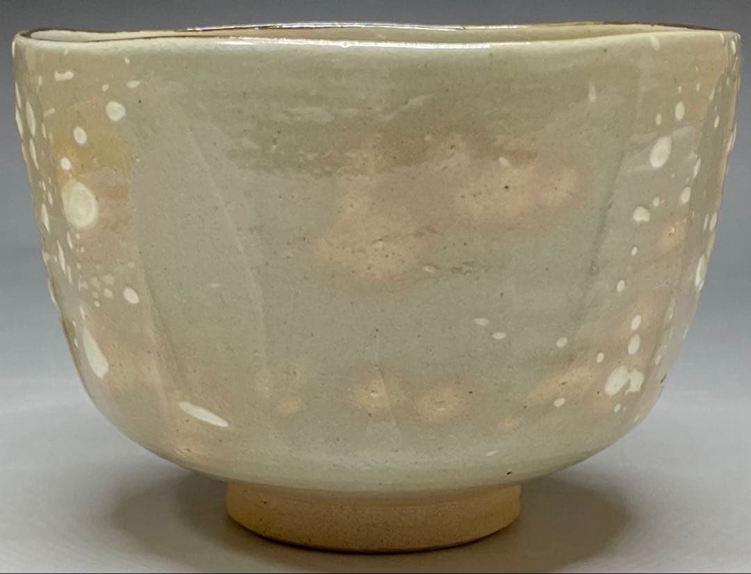Kenzan Snow Pine Chawan by Minaguchi Kansei — Kyo-yaki Tea Bowl with Gold