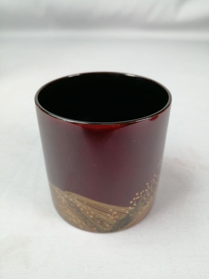Shiokumi Natsume by Shoetsu — Ennosai-Gonomi Gold Maki-e Lacquer Tea Caddy