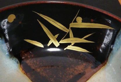 Zeze-yaki Chawan, Ashi-ni-Hotaru Motif in Black and White Glaze, Signed Box