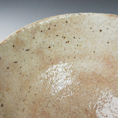 Hagi Ware Tea Bowl by Hirose Tanga - Tenpozan Kiln White Glaze Chawan
