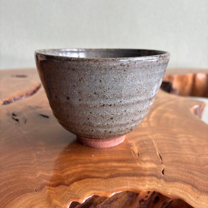 Okamoto Shozo Kasatori Kiln Ox Motif Matcha Bowl with Original Box