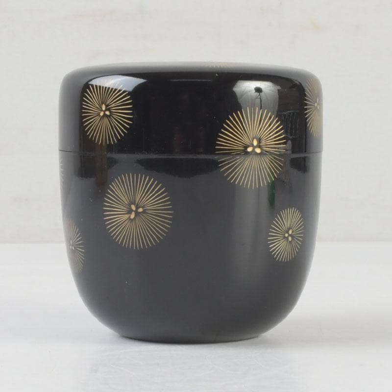Hakudo Lacquer Natsume — Gold Maki-e Radial Pine Needle Medallions, Tomobako