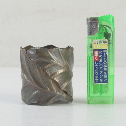 Brass Leaf-Form Futaoki Lid Rest by Ryori — Twisted Single Leaf, Wood Box