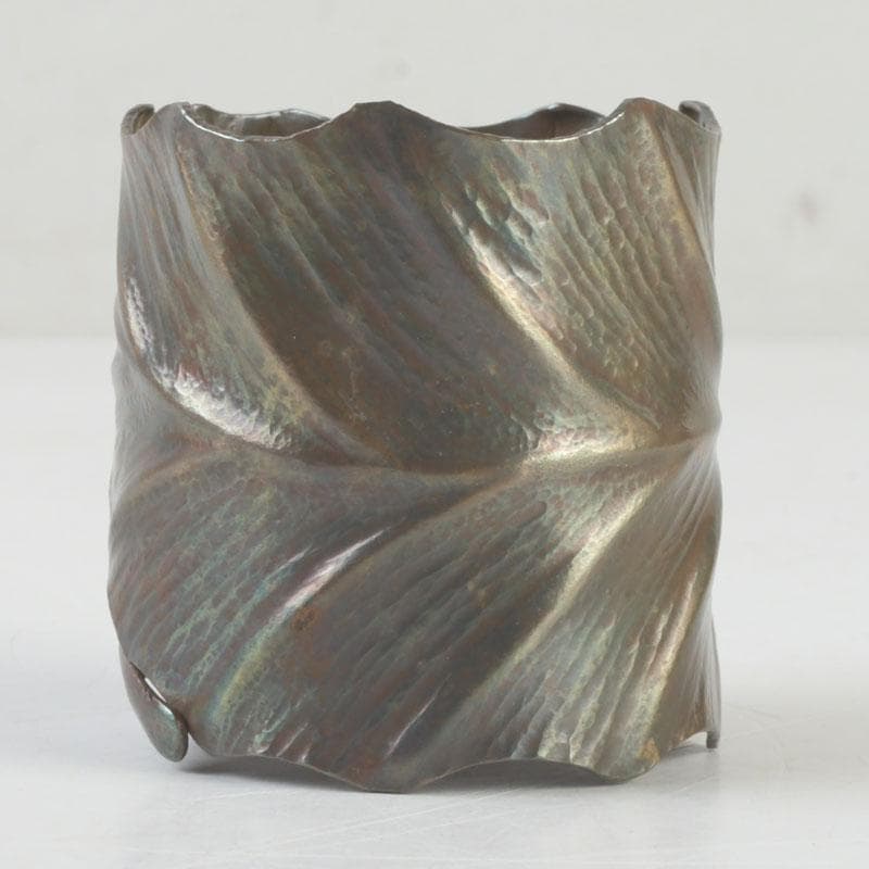 Brass Leaf-Form Futaoki Lid Rest by Ryori — Twisted Single Leaf, Wood Box