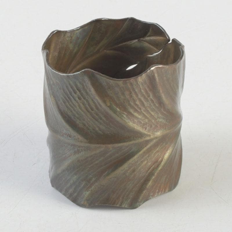 Brass Leaf-Form Futaoki Lid Rest by Ryori — Twisted Single Leaf, Wood Box
