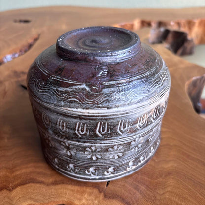 Yoneyama Akiomi Hana-Mishima Tea Bowl — Korean-Inspired Inlay, Gyeryongsan Style