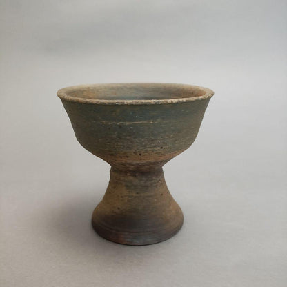 Nakazato Takashi Karatsu Nanban Bajōhai - Stemmed Sake Cup with Signed Box