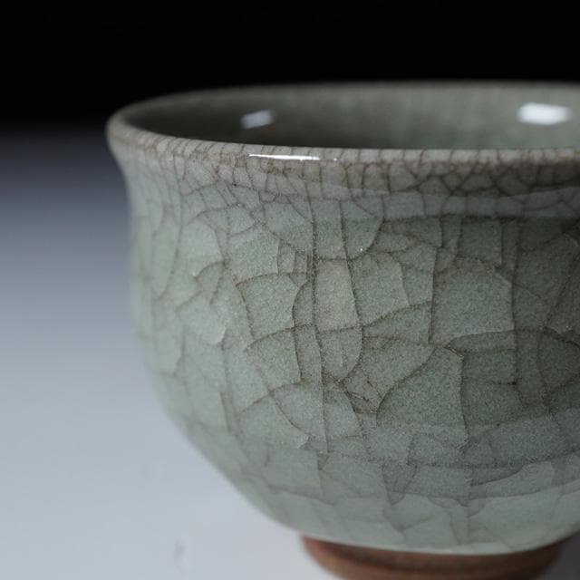 Nakajima Hiroshi Living National Treasure Celadon Guinomi Sake Cup