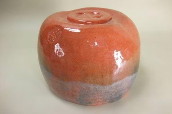 Fukui Rakuin Aka-Raku Tea Bowl 'Kaki Koudai' - Persimmon Foot with Signed Box