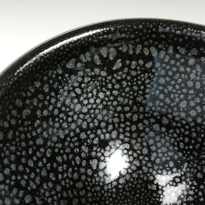 Koie Tsuyoshi Yuteki Tenmoku Chawan — Silver Oil-Spot Tea Bowl with Silver Fukurin Rim & Signed Tomobako