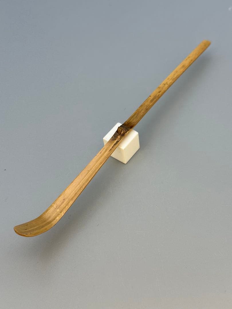 Zen Bamboo Tea Scoop Named 'Shitamoe' by益州 of Kenninji Temple, Kyoto — With Bamboo Case & Tomobako