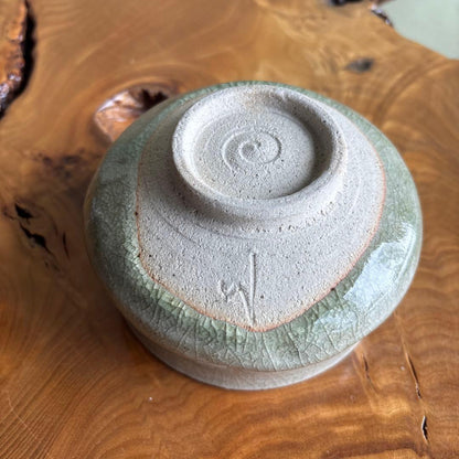 Imperial Theme Matcha Bowl by Ito Yu - Hachioji Kiln Celadon Chawan Sora with Box