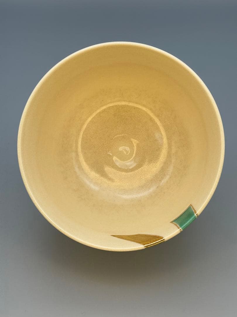 Eiraku Zengorō Noshi Ribbon Tea Bowl Kyo-yaki Kinrande Gold Iro-e Chawan
