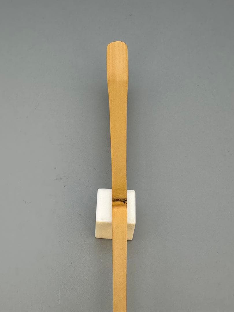 Chashaku Tea Scoop 'Suehiro' by Doun of Daitokuji — White Bamboo, Signed Tube & Box