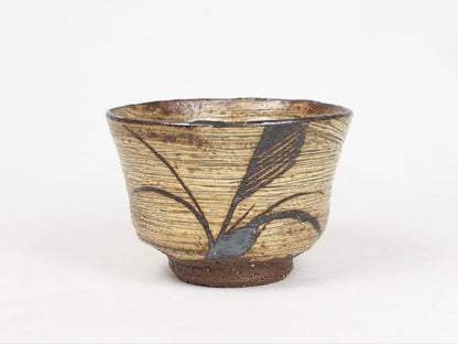 Ogawa Kinji — Grass Motif Hakeme Tea Bowl | Mingei Ink Brushwork Chawan