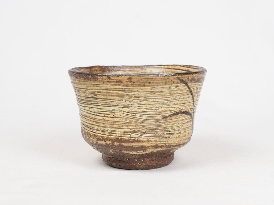 Ogawa Kinji — Grass Motif Hakeme Tea Bowl | Mingei Ink Brushwork Chawan