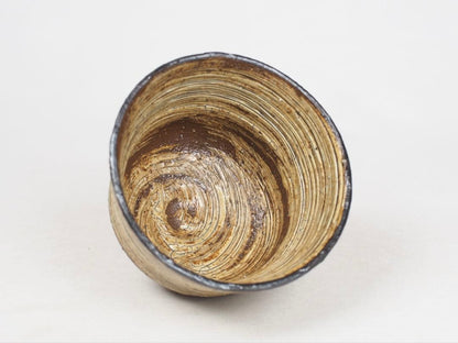 Ogawa Kinji — Grass Motif Hakeme Tea Bowl | Mingei Ink Brushwork Chawan