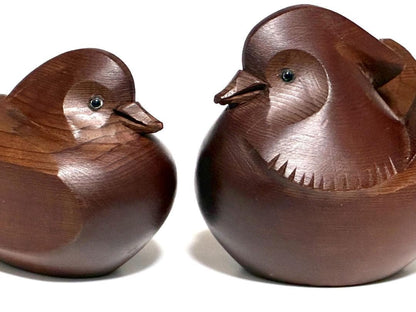 Suzuki Jinshi Hida Takayama Ittobori Mandarin Duck Pair — Ichii Yew Wood, Oshidori Kogo, Tomobako