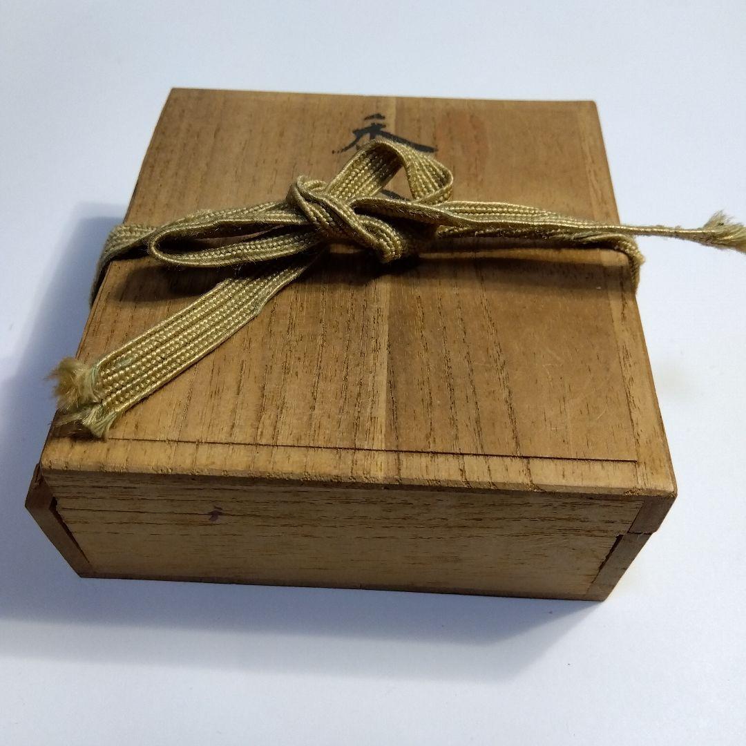 Kyoto Maki-e Kogo Incense Container - Gold Aoi-Mon & Lotus with Signed Box