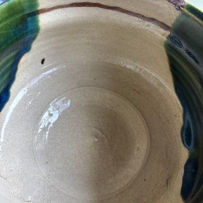 Oribe Chawan — Iron-Painted Pine Motif with Copper-Green Glaze, Studio Artist Signed Tomobako