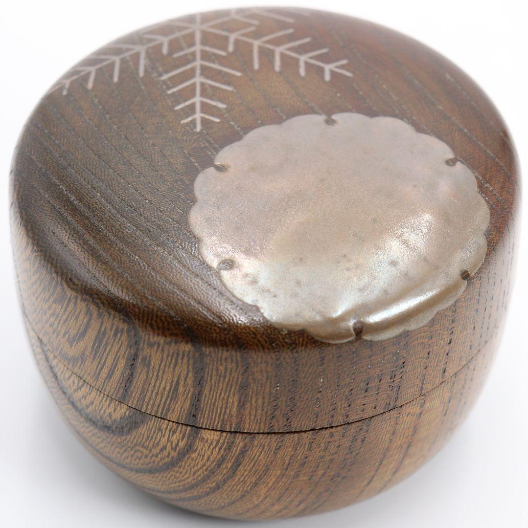 Hira-Natsume by Nakamura Kosai — Yukiwa Snowflake Maki-e, Natural Wood Grain, Tomobako