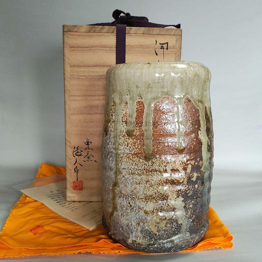 Sakamoto Toshihito Iga Tabimakura Hanaire - Biidoro Ash Glaze Flower Vase