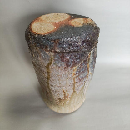 Sakamoto Toshihito Iga Tabimakura Hanaire - Biidoro Ash Glaze Flower Vase